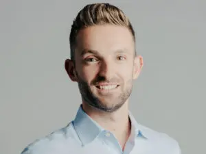 Lee Gavin